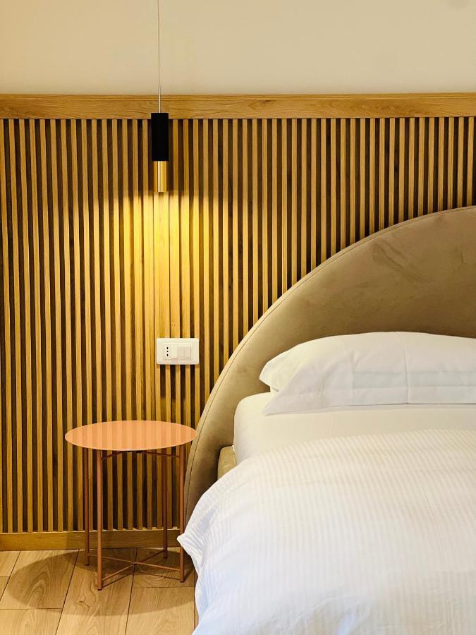 Апартаменты Tirana Center Hideaway Экстерьер фото