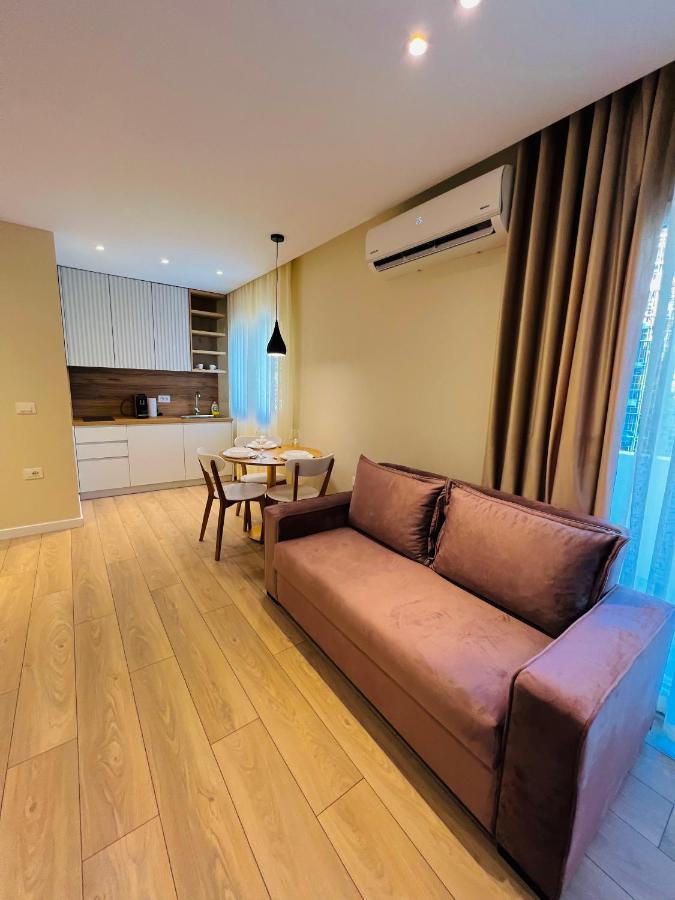 Апартаменты Tirana Center Hideaway Экстерьер фото
